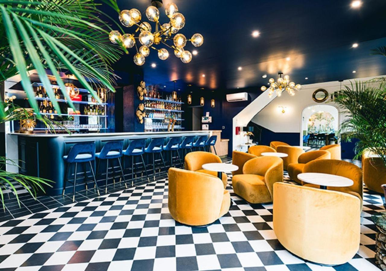 Hotel Saintchristophe Houdan Екстериор снимка