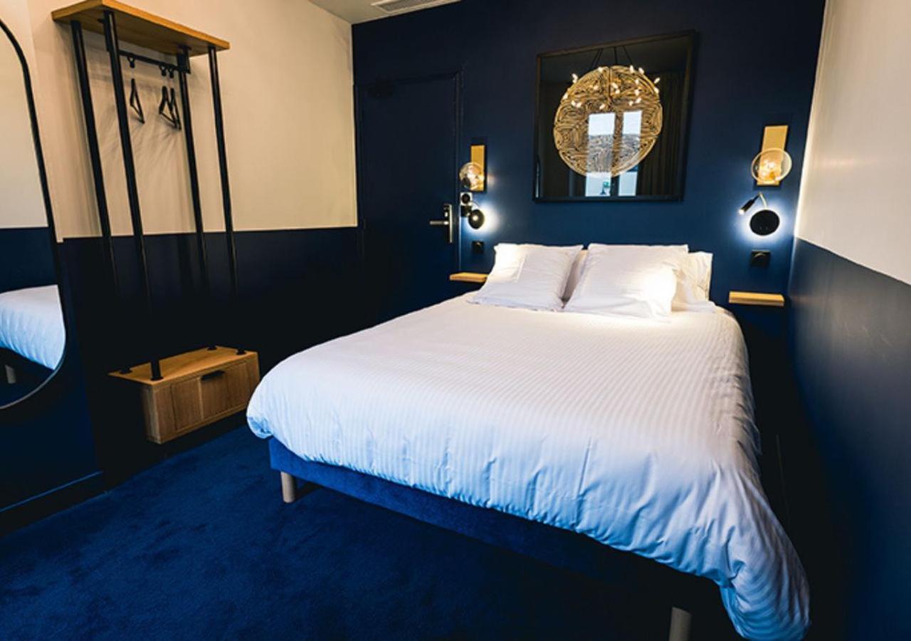 Hotel Saintchristophe Houdan Екстериор снимка